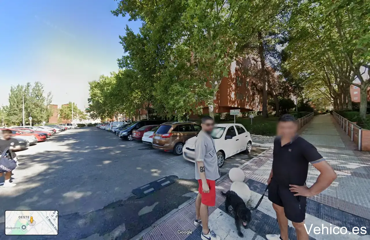 Av. de Covibar, 9 Parking