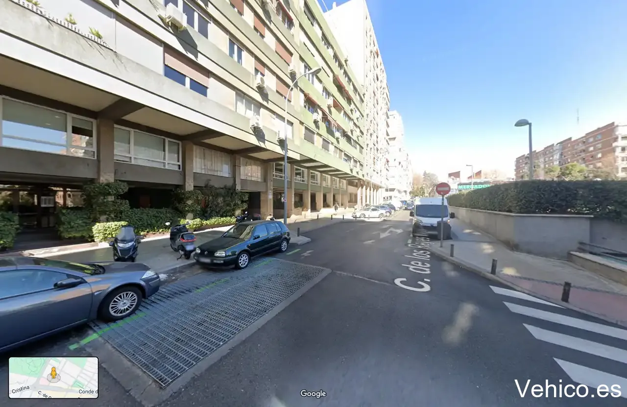 Parking Publico. Acceso peatones 2.