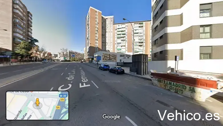 Acceso para peatones al Aparcamiento [P] Fernández Shaw