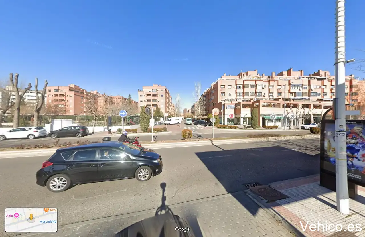 Parking exterior gratuito
