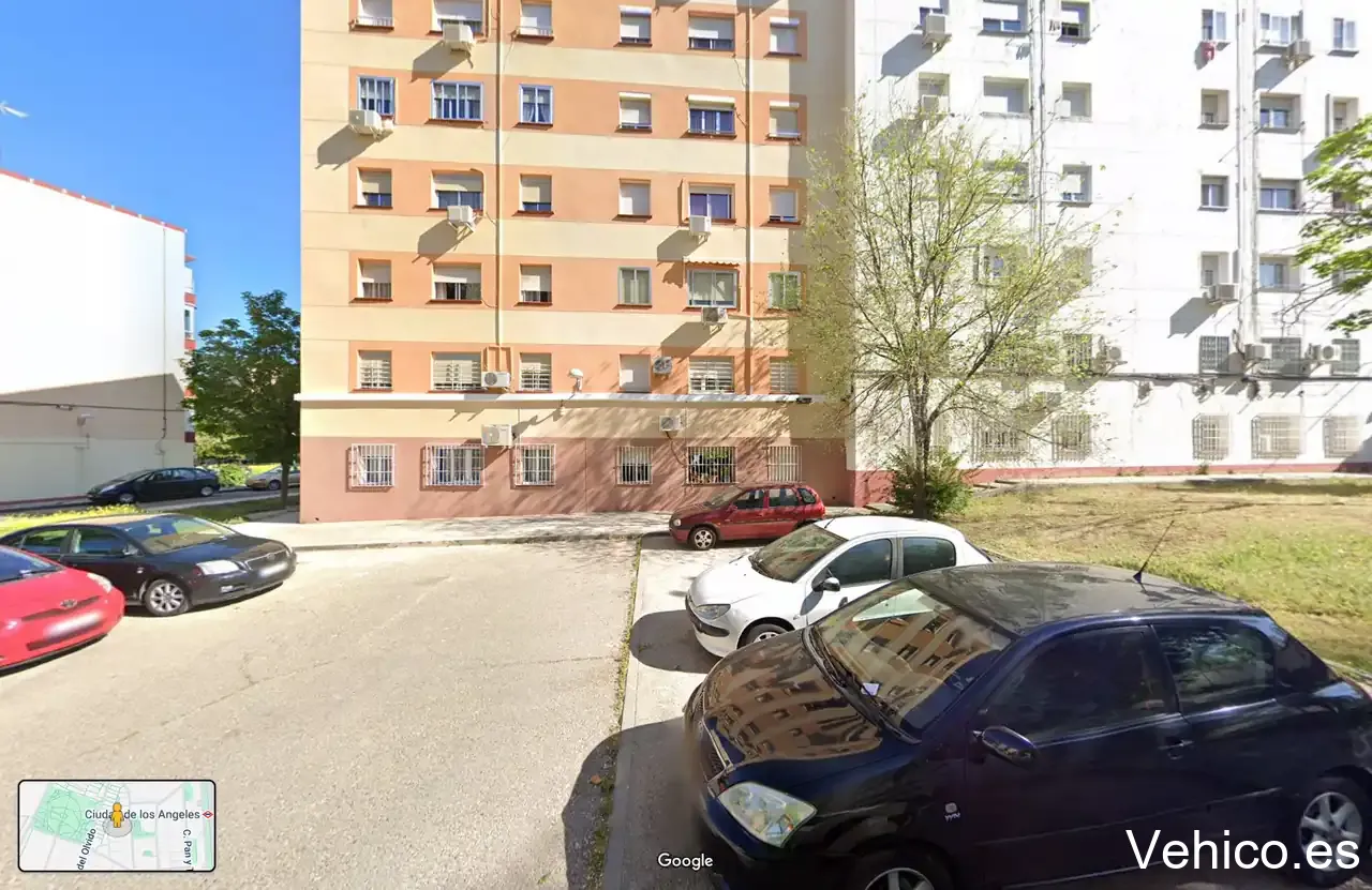 Calle de la del Manojo de Rosas, 20 Parking