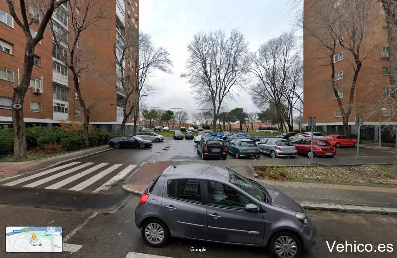 Calle de Menasalbas, 10 Parking