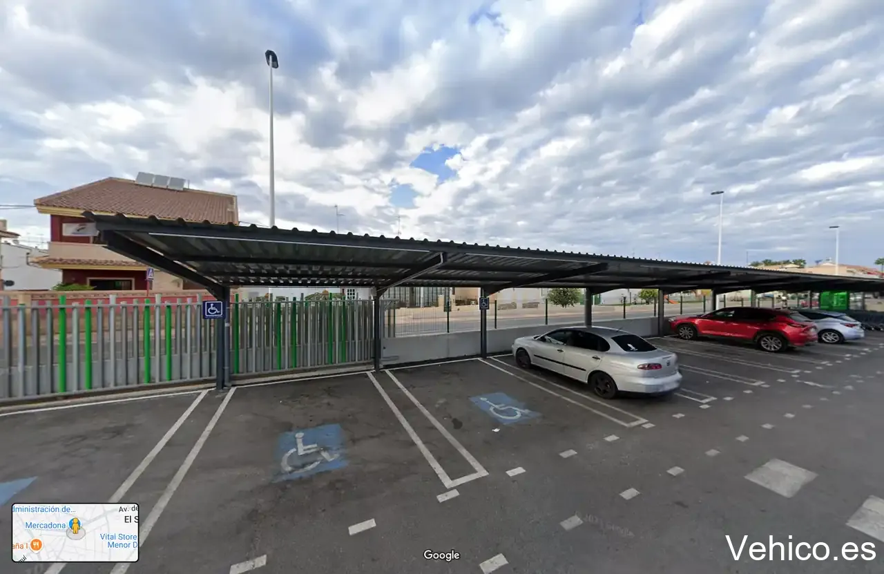 Aparcamiento de movilidad reducida Mercadona