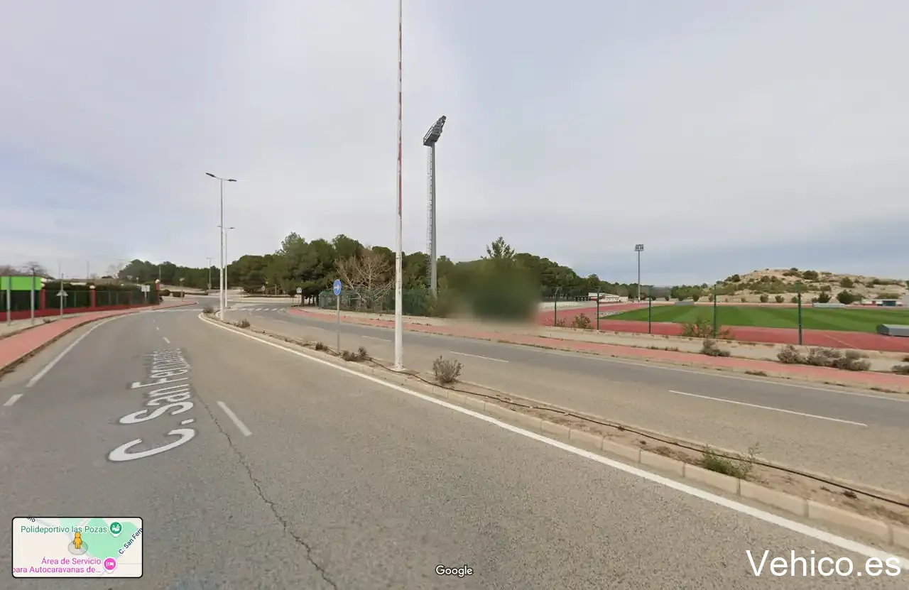 Parking disuasorio junto Piscina Cubierta