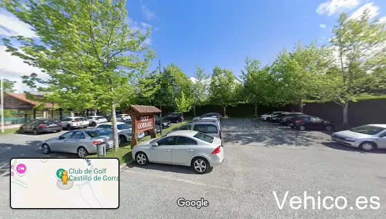 Parking Golf Castillo de Gorraiz