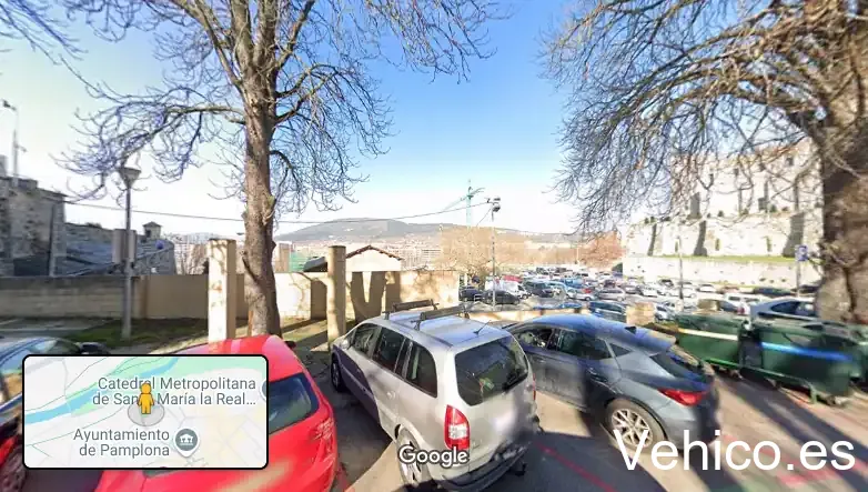 Aparkalekua 🚗 Aparcamiento