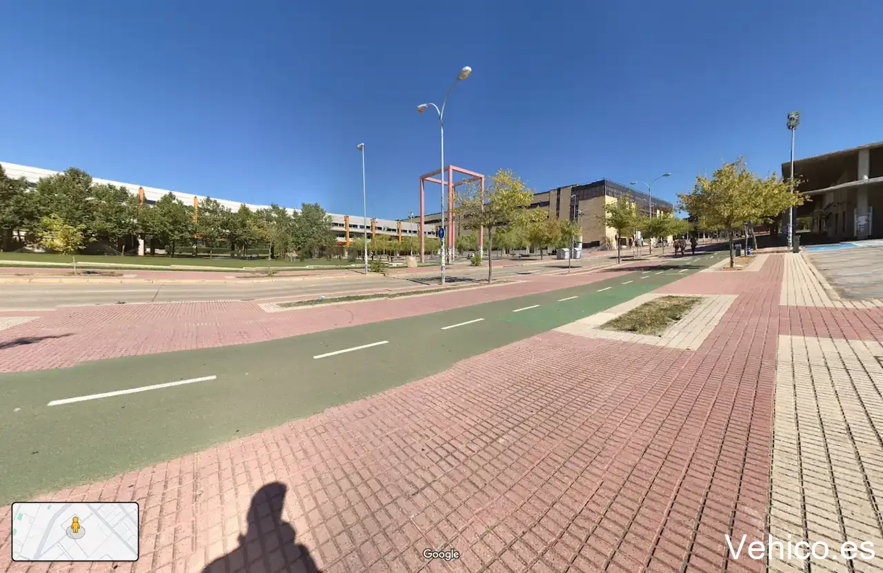 Párking universitario del Pso. Francisco Tomás y Valiente