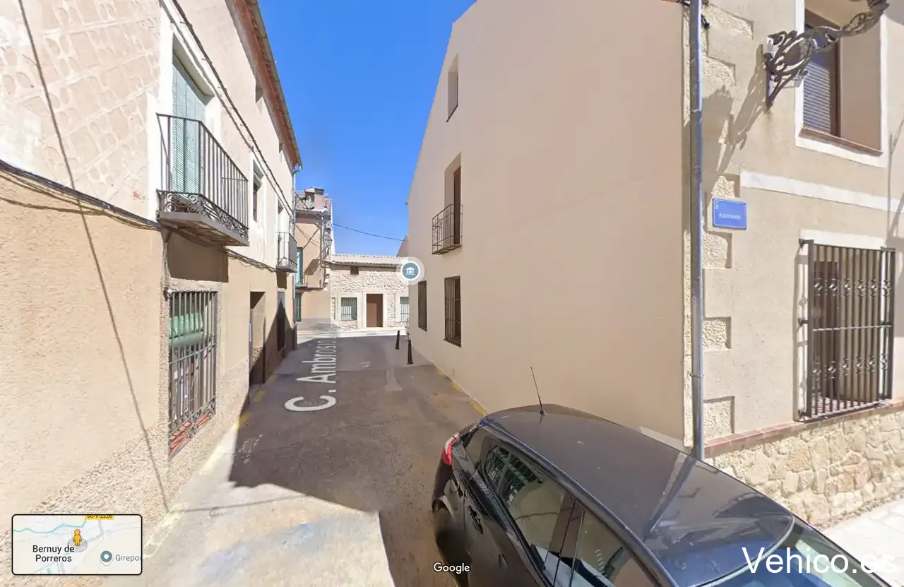 Bernuy de Porreros City Hall
