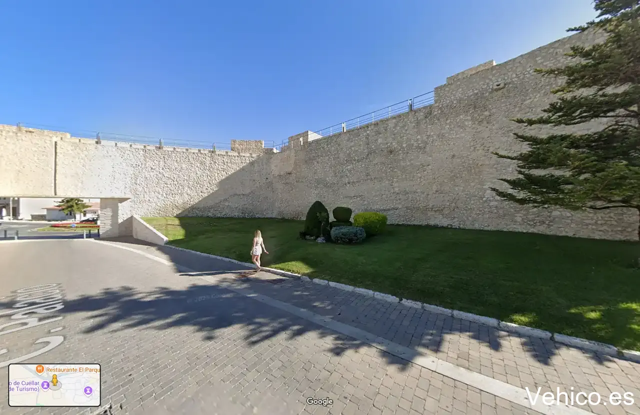 Aparcamiento del Castillo de Cuellar