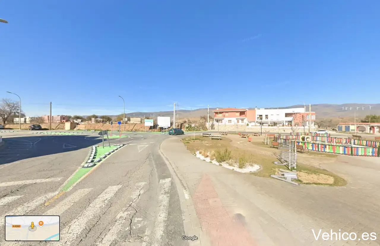 Aparcamiento público y gratuito.