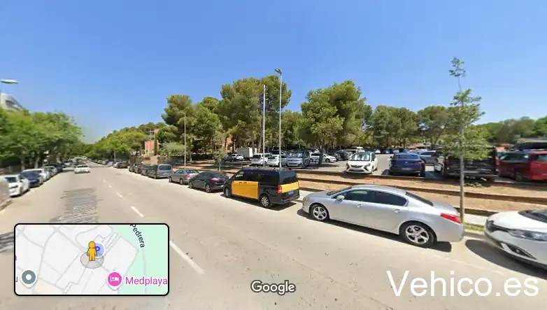 Carrer de Pompeu Fabra, 33 Parking