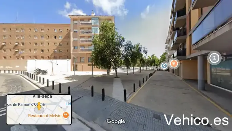 Plaça Miquel Martí i Pol