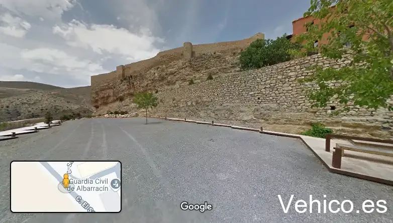 Parking castillo de Albarracín