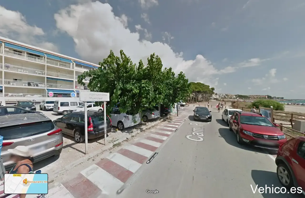 Parking Junto Al Mar.
