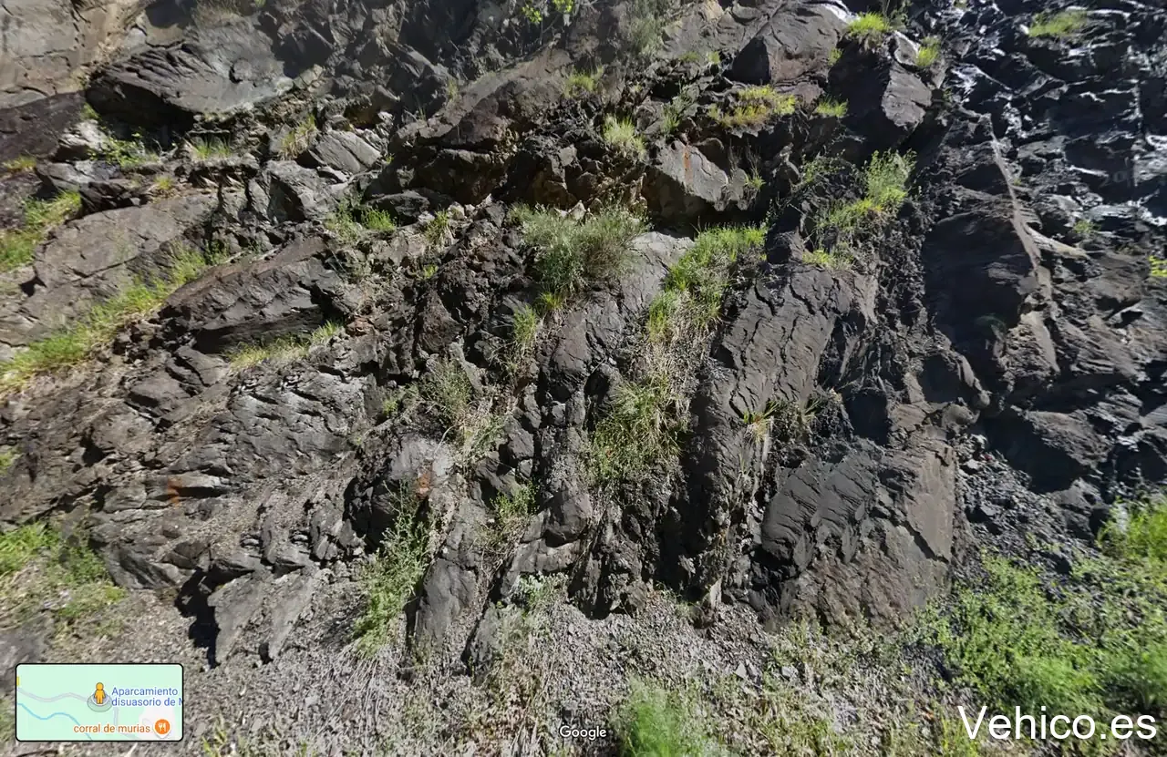 Aparcamiento disuasorio de Murias
