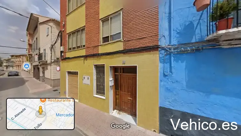Aparcamiento Clientes Supermercado Consum