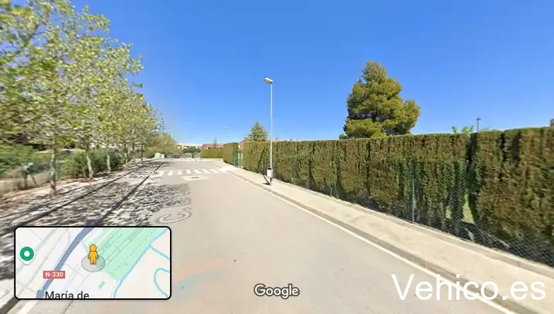 Aparcamiento zona deportiva