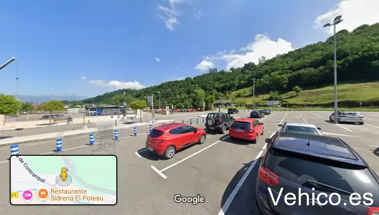 Parking de coste 2€/día