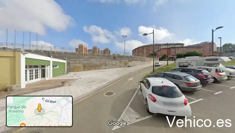 Aparcamiento público de San Llázaro