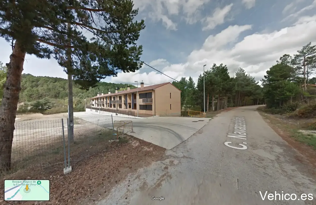 APARCAMIENTO del Bosque Mágico Fuente del Pino