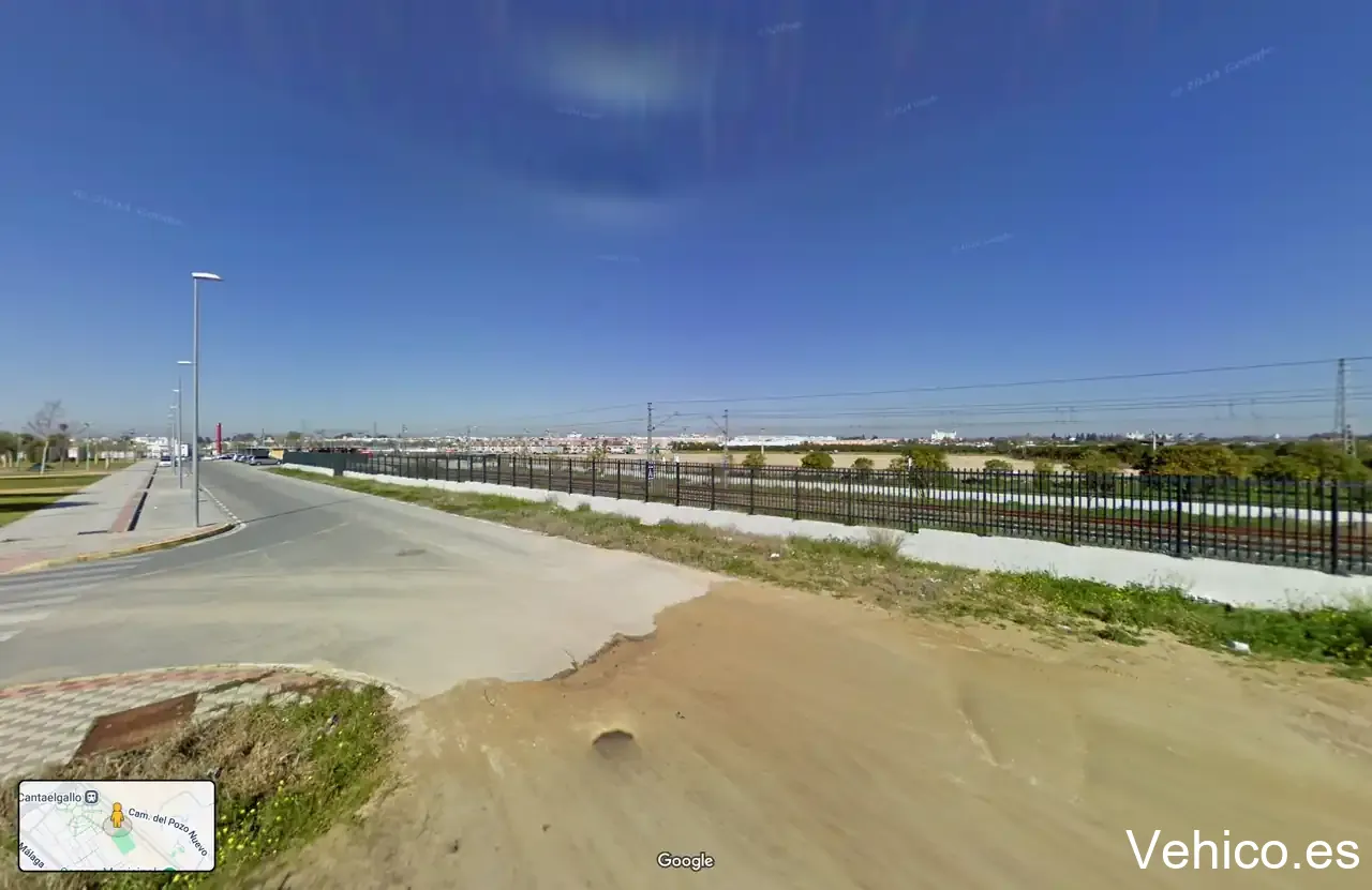 Calle Pino, 8 Parking