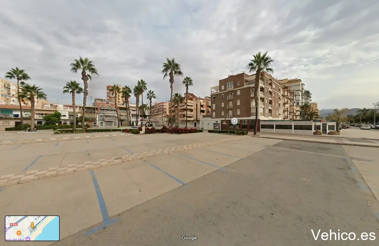 Aparcamiento torre del mar