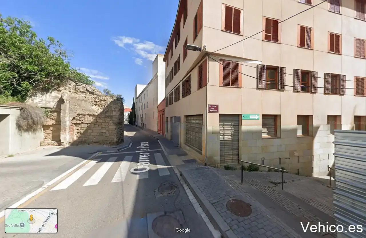 Carrer la Parra, 29 Parking