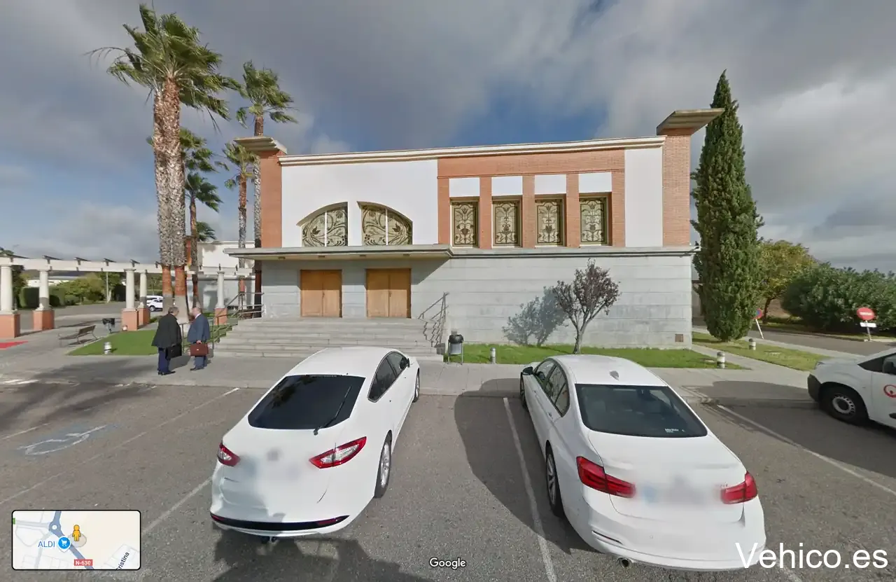Aparcamiento tanatorio crematorio SERVISA MÉRIDA