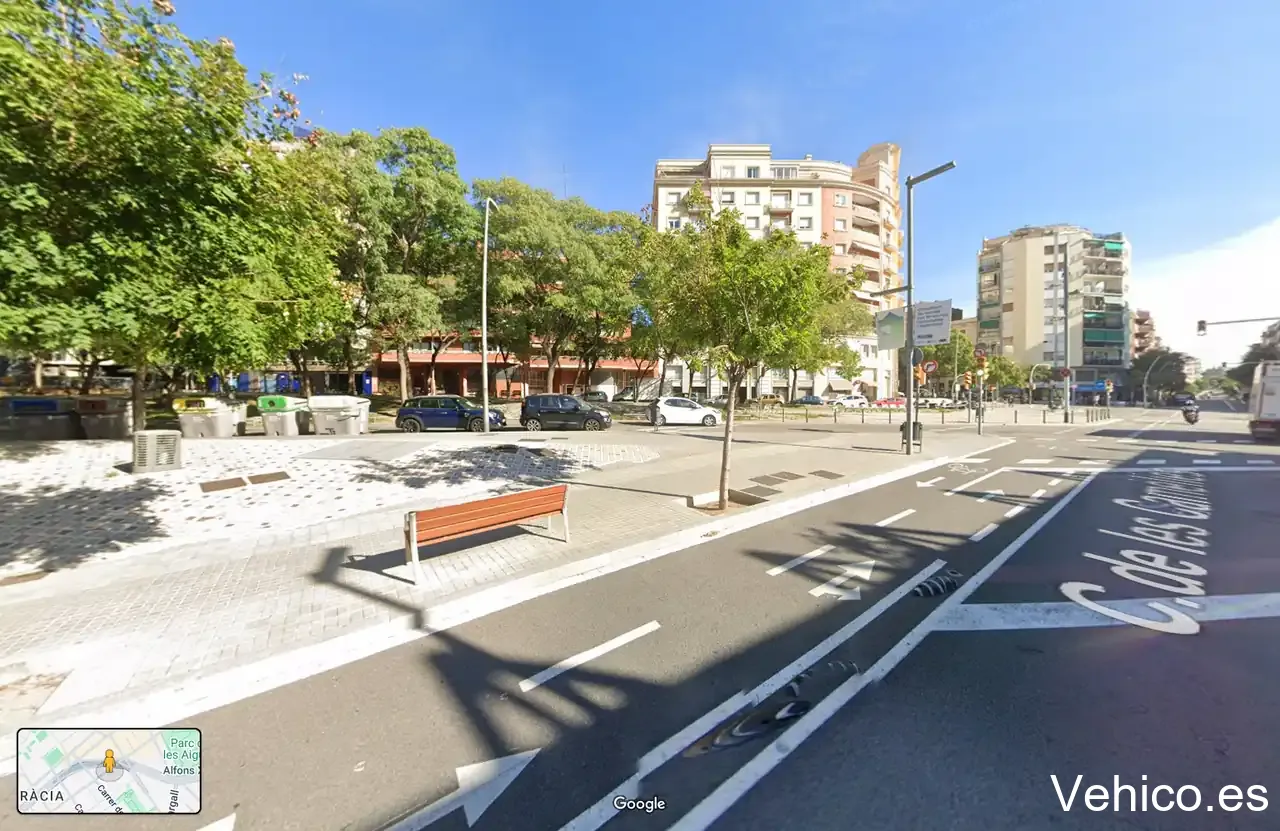 Carrer de les Camèlies, 42 Garage