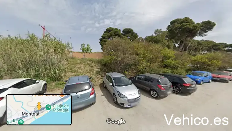 Carrer Camí Ral, 105 Parking