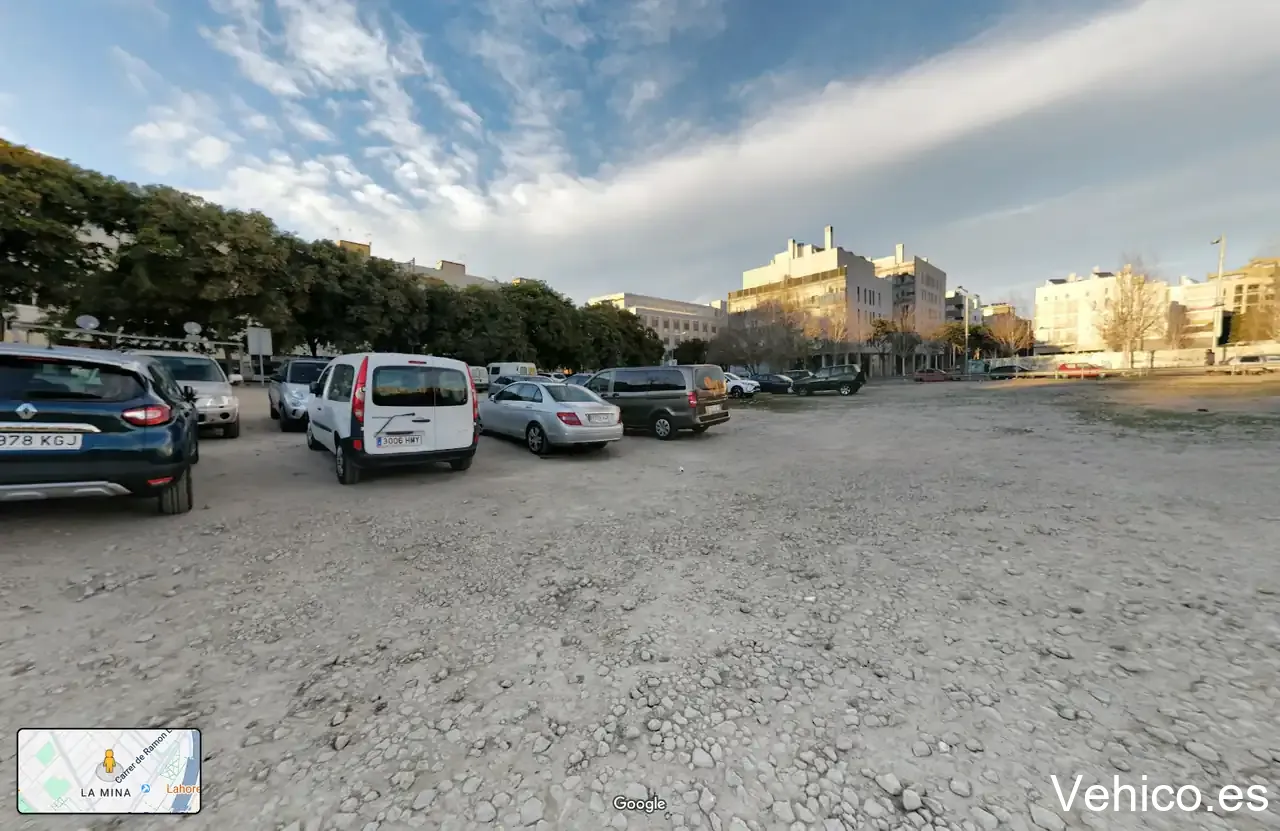 Avinguda de Manuel Fernández Márquez, 25 Parking