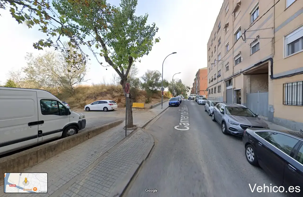Aparcament de vehicles carrer Sarasate