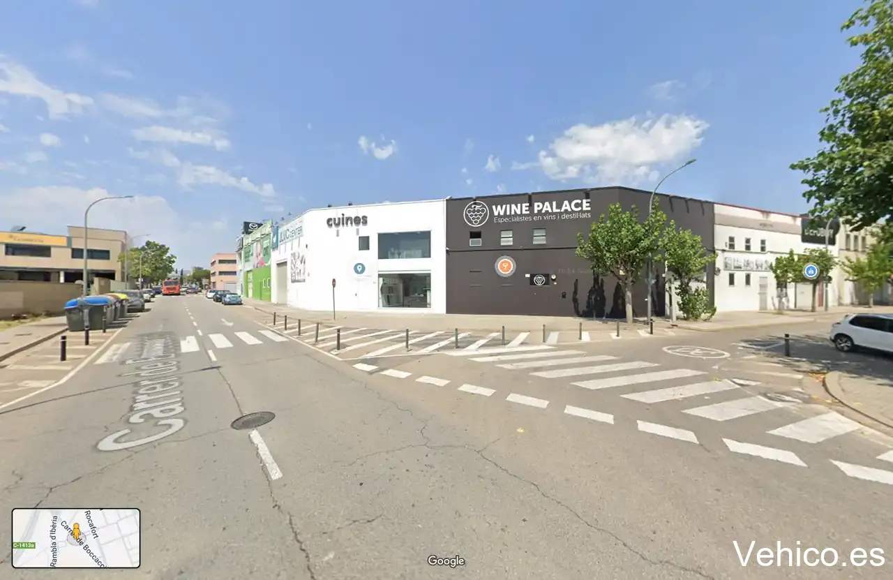 Aparcament de vehicles carrer Bocaccio