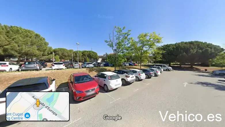Av. de la Via Augusta, 2 Parking