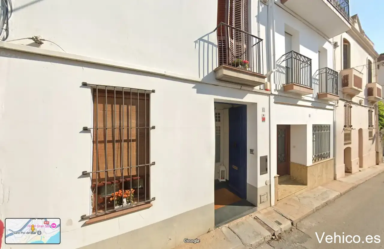 [P] Zona d'aparcament reservada per a motos