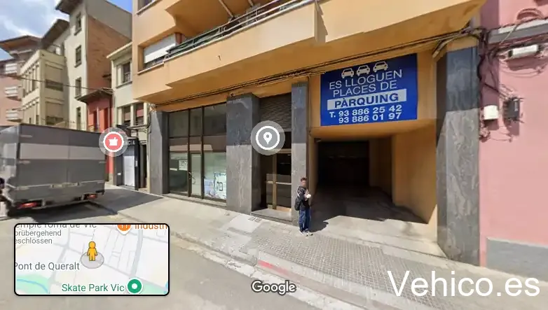 Parquing Vic / Carrer Montserrat