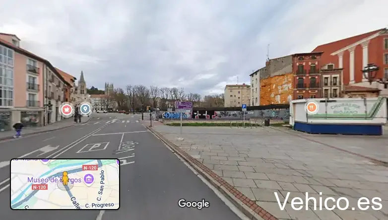 Interparking Plaza de Vega (Cathedral)