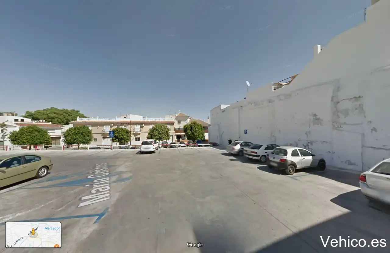Calle Altillo Parking