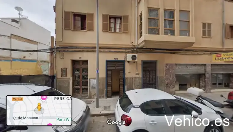 Deni's Auto.