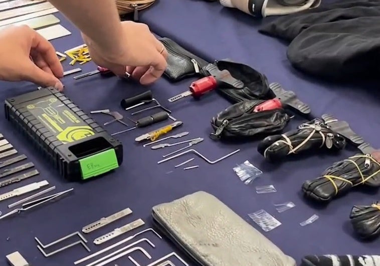 Pareja de ladrones capturada: 30 robos con llaves maestras