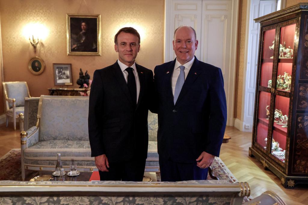 Macron y Brigitte: Visita Real a Mónaco tras Controversia