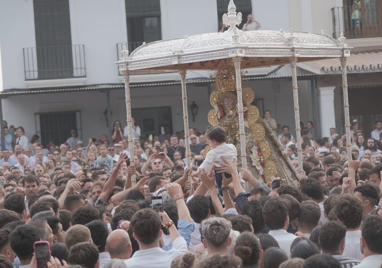 Procesión Rociera: Estreno Histórico del Nuevo Recorrido