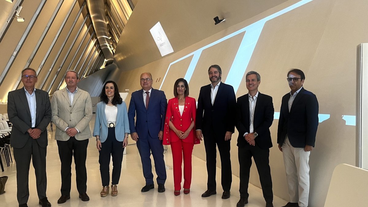 Revolución Automotriz: Impacto Económico Global en 2023