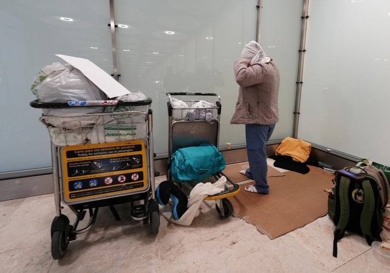 "Centro de Emergencia: Un Refugio Seguro para Sintecho en Barajas"