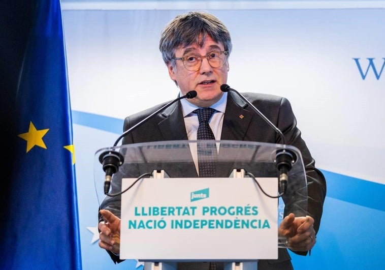 Puigdemont solicita al Constitucional frenar su arresto en España