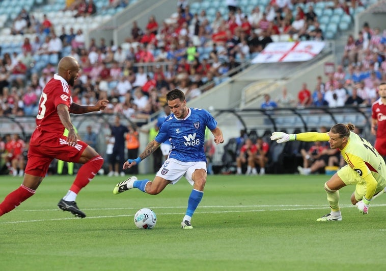 Sevilla resurge: Remontada épica y debut de Suazo