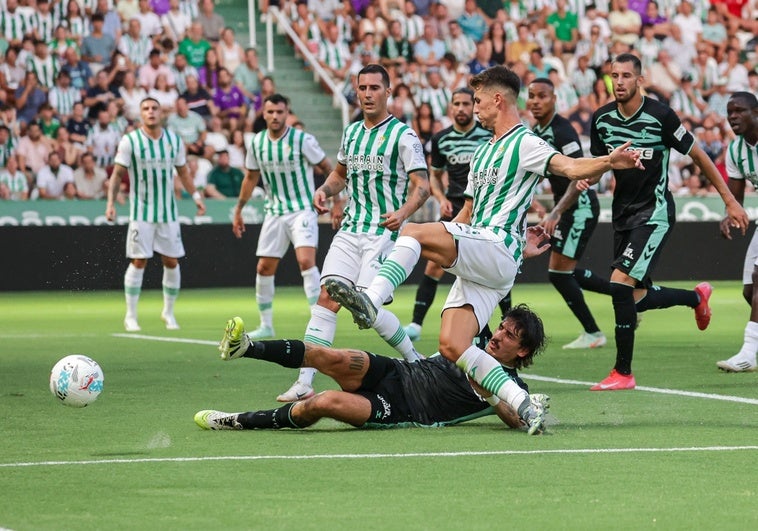 Épico duelo: Córdoba CF vs Real Betis, un choque de goles