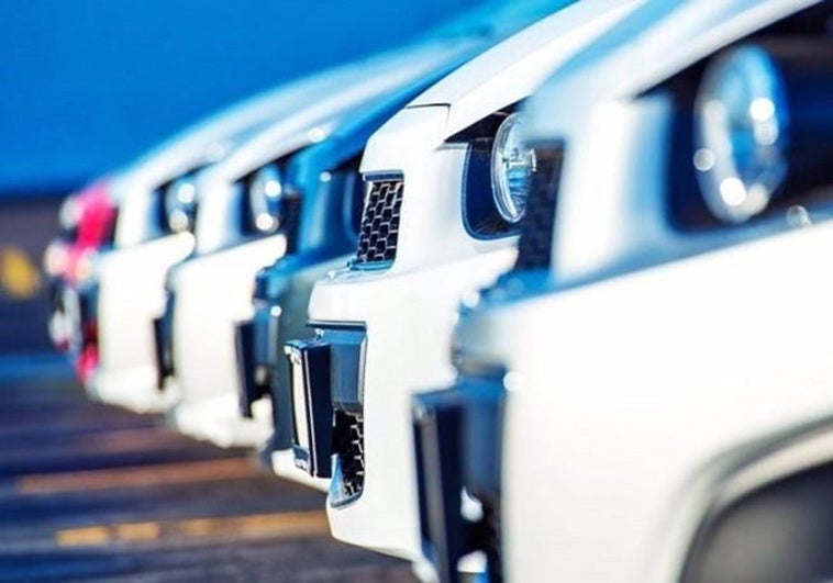 Cómo evitar errores al alquilar coche en verano: guía 2024