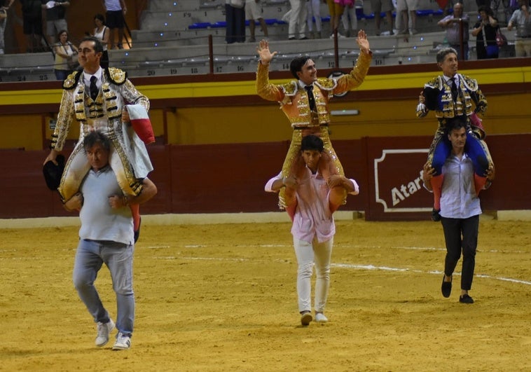 Triunfo Taurino: El Fandi, Escribano y Rejas en Granada
