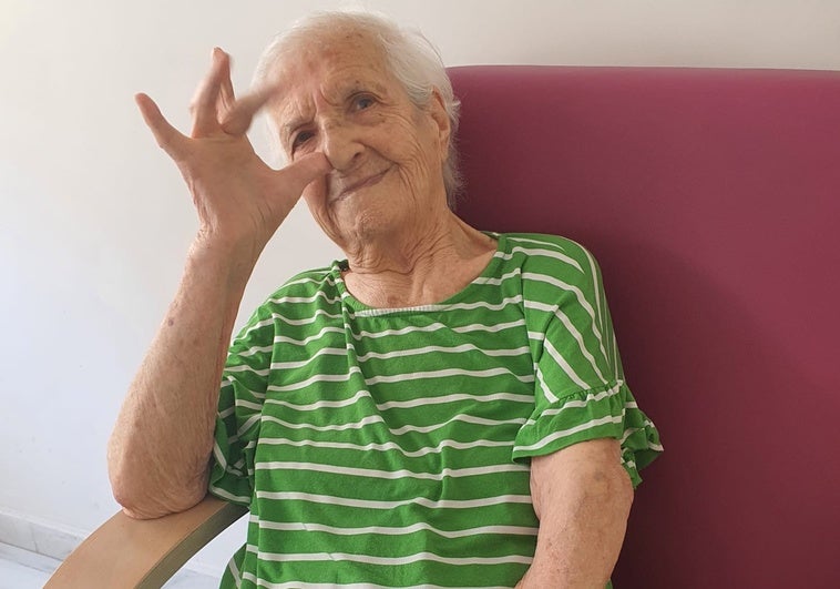 Antonia, 102 años: Cumpliendo sueños y viviendo feliz